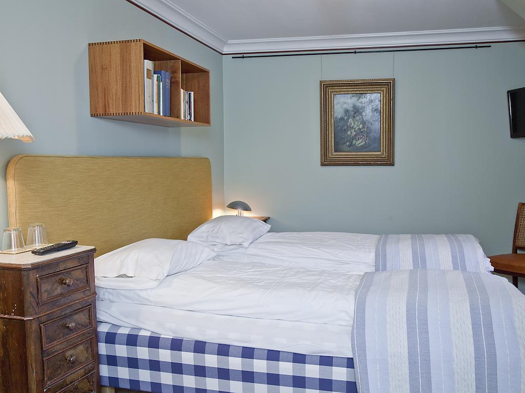 Lilla Hotellet Bed & Breakfast Strängnäs Habitación foto
